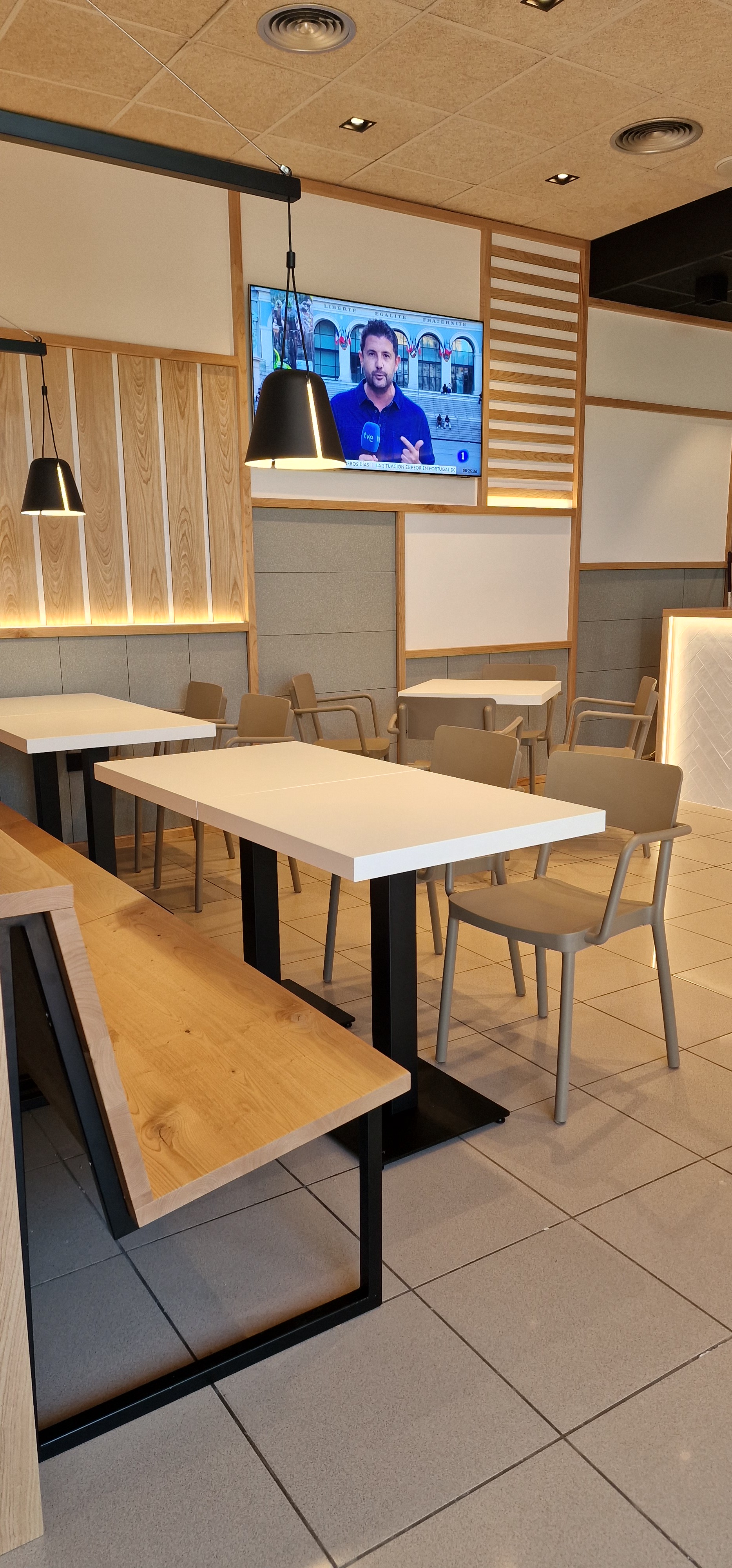 Cafetería Diskont